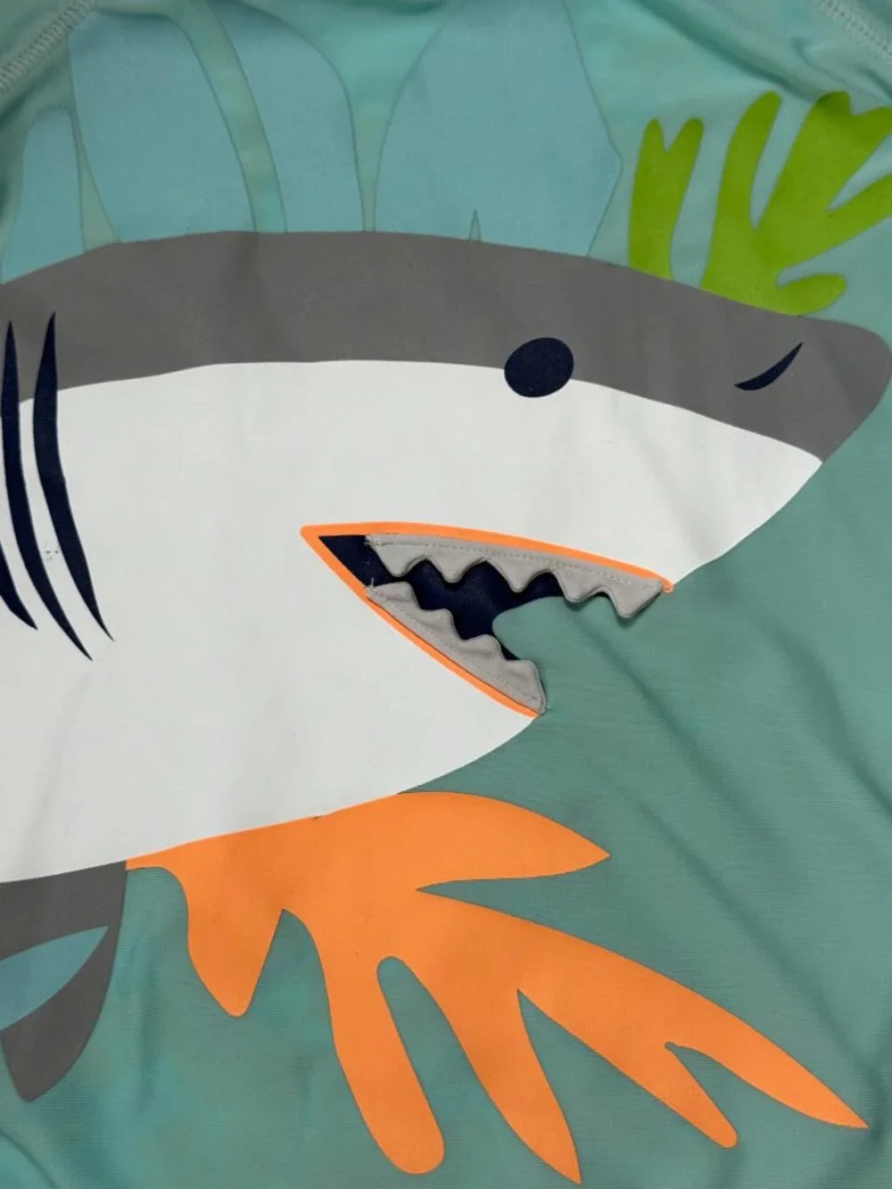 Baby GAP long sleeve rashguard boys 4T 3D shark tropical beach summer vacation